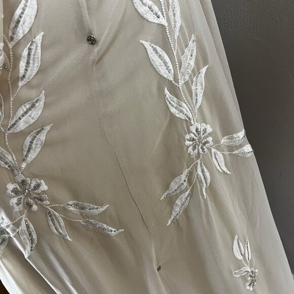 Anthropologie BHLDN Belize Embroidered A-Line Long-Sleeve V-Neck Gown Size 18 - Picture 9 of 16